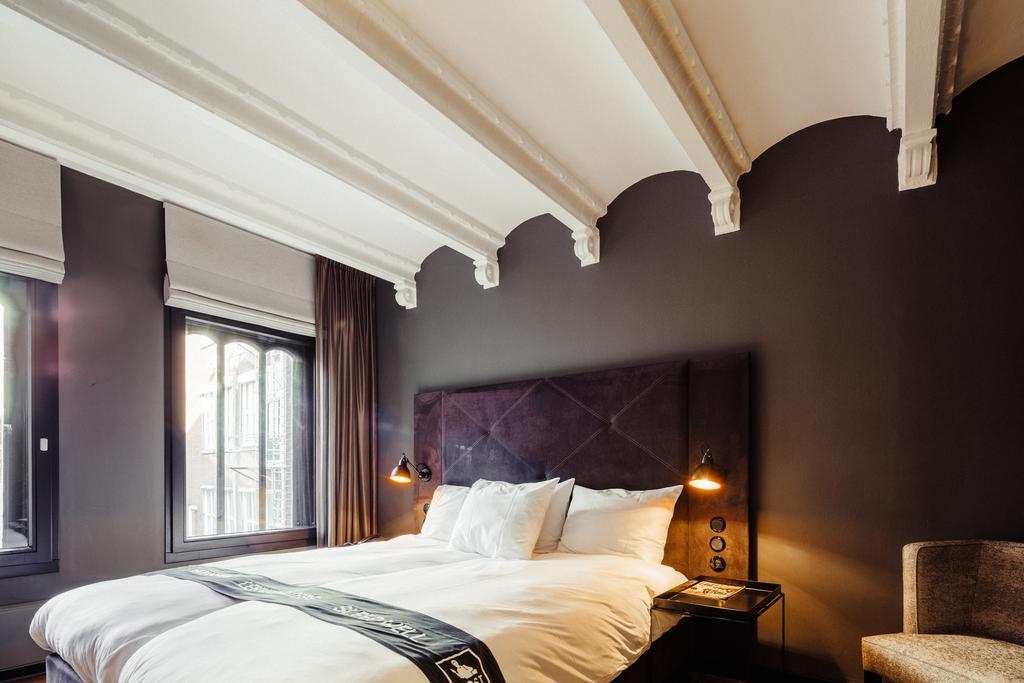 Post-Plaza Hotel & Grand Cafe Леэварден Экстерьер фото